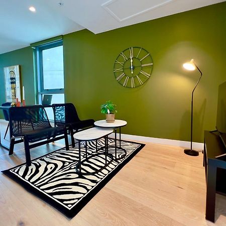 1 Brm, Sea View, Newly Renovated, Next To Crown Apartment Melbourne Luaran gambar